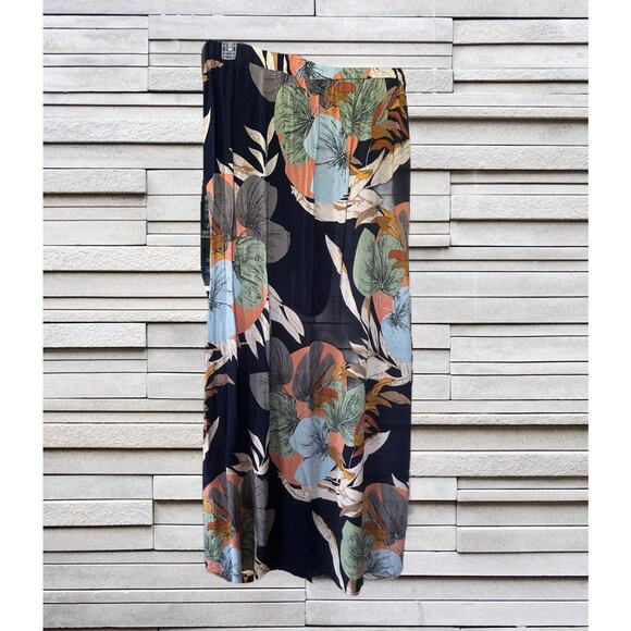 SHEIN Beautiful Tropical Maxi Skirt Sz. 3X - Picture 2 of 5